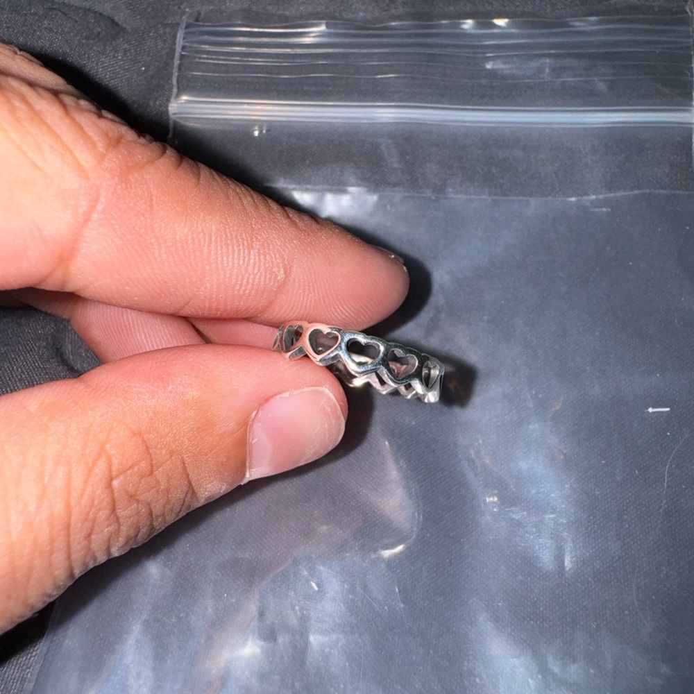 James Avery tiny hearts band ring size 6